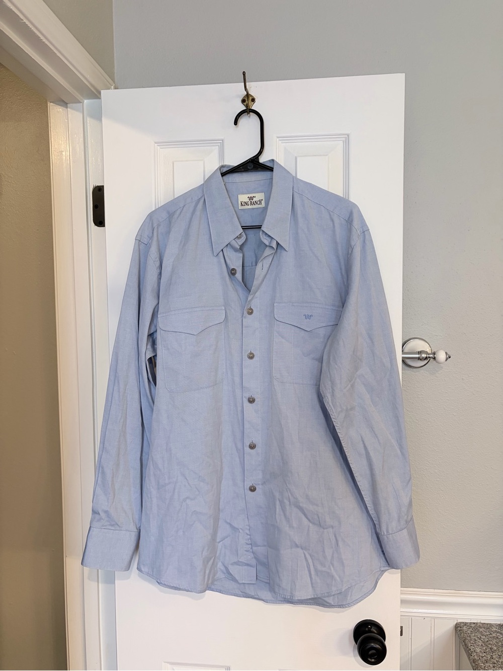 King Ranch Men’s Button Front Shirt Large